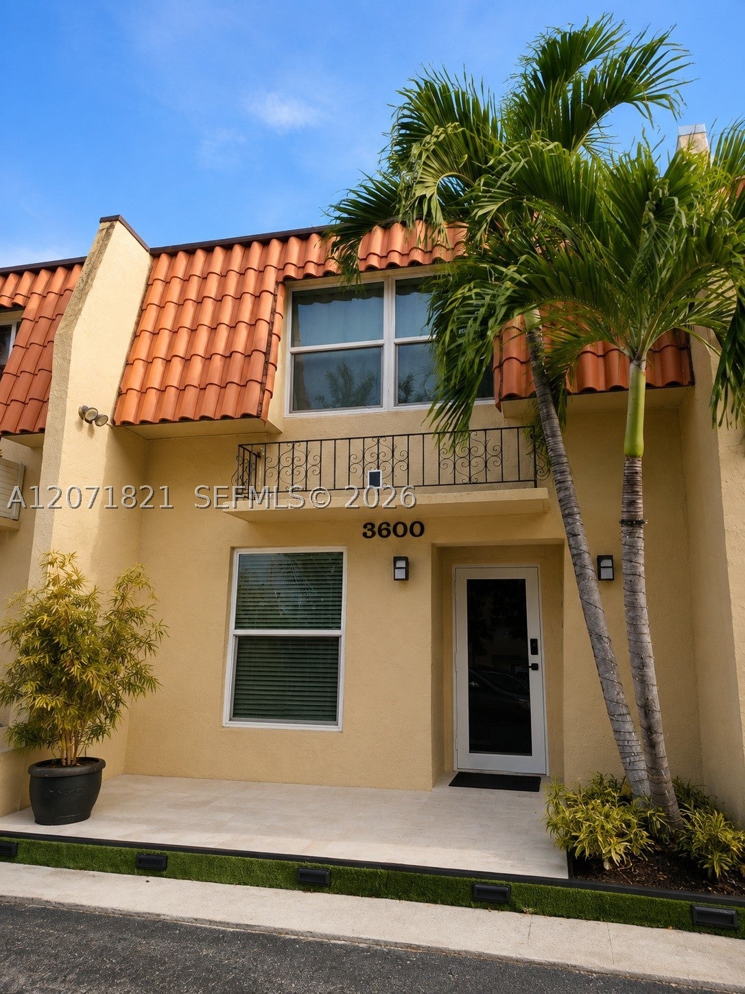 3600 NE 167th St 19