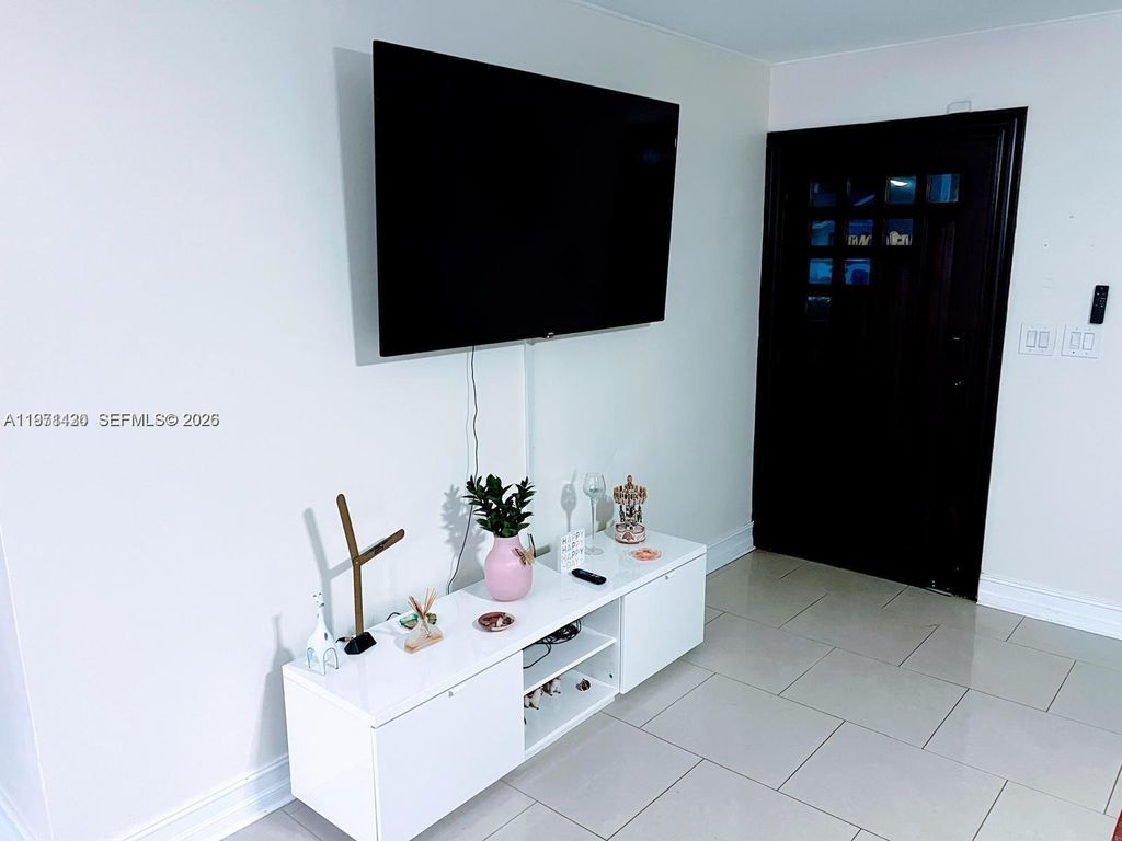 Photo of 7750 NW 42nd St, Davie, FL 33024 (MLS # A11971430)