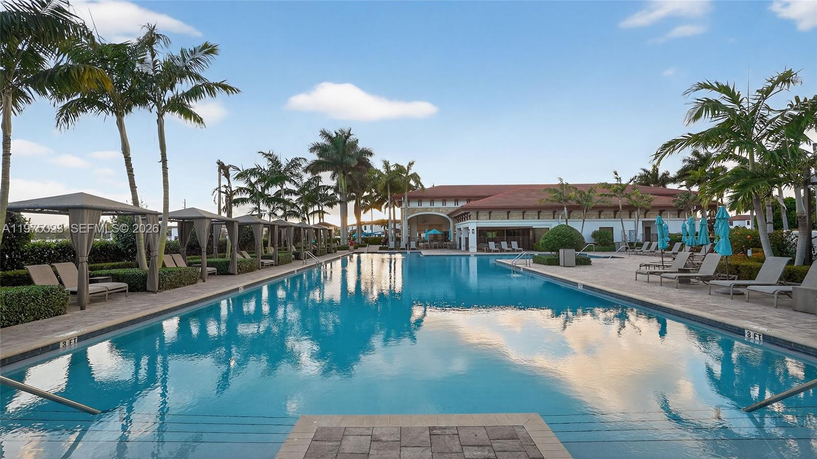 AQUABELLA SECTION ONE - Residential