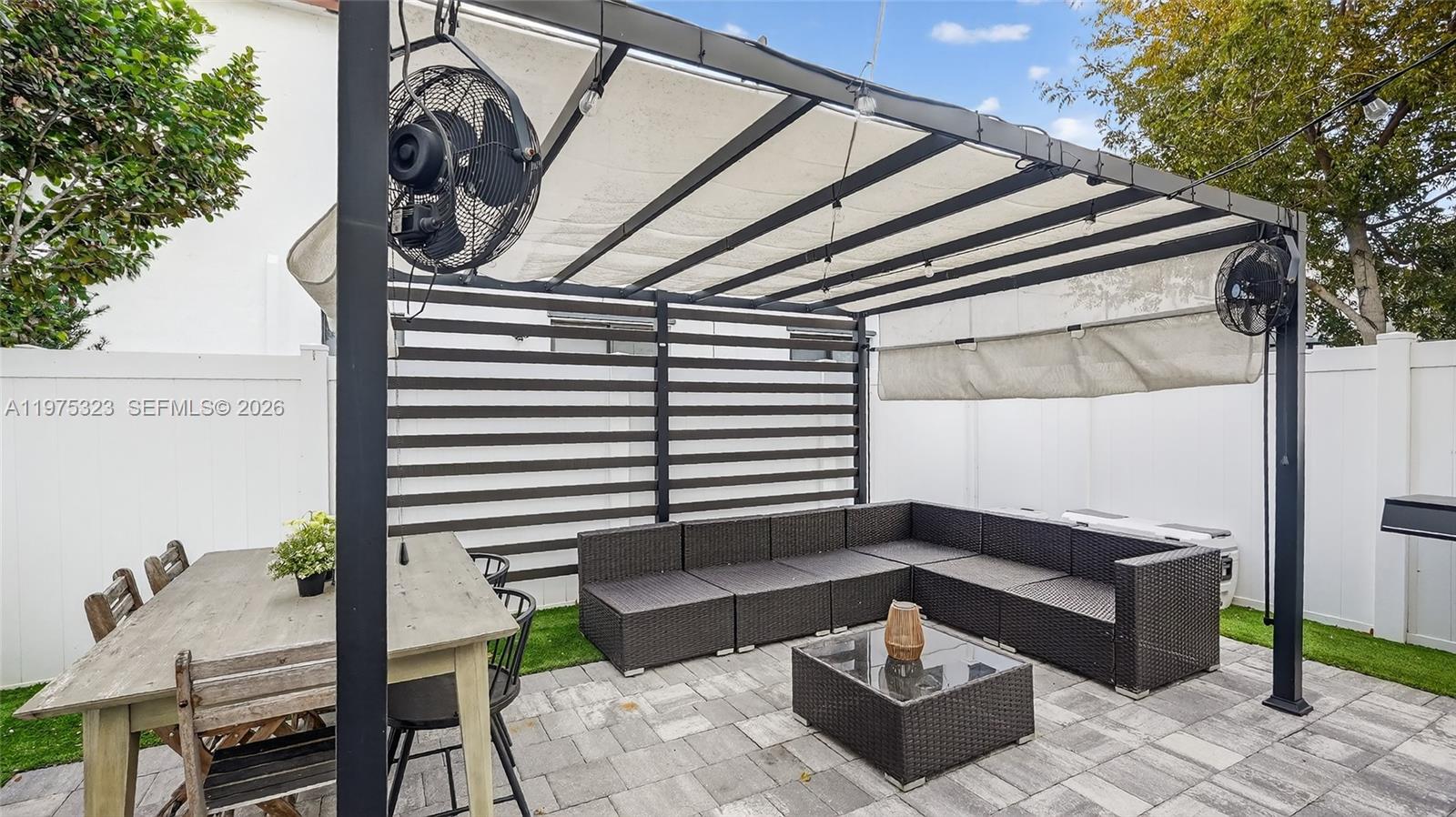 AQUABELLA SECTION ONE - Residential