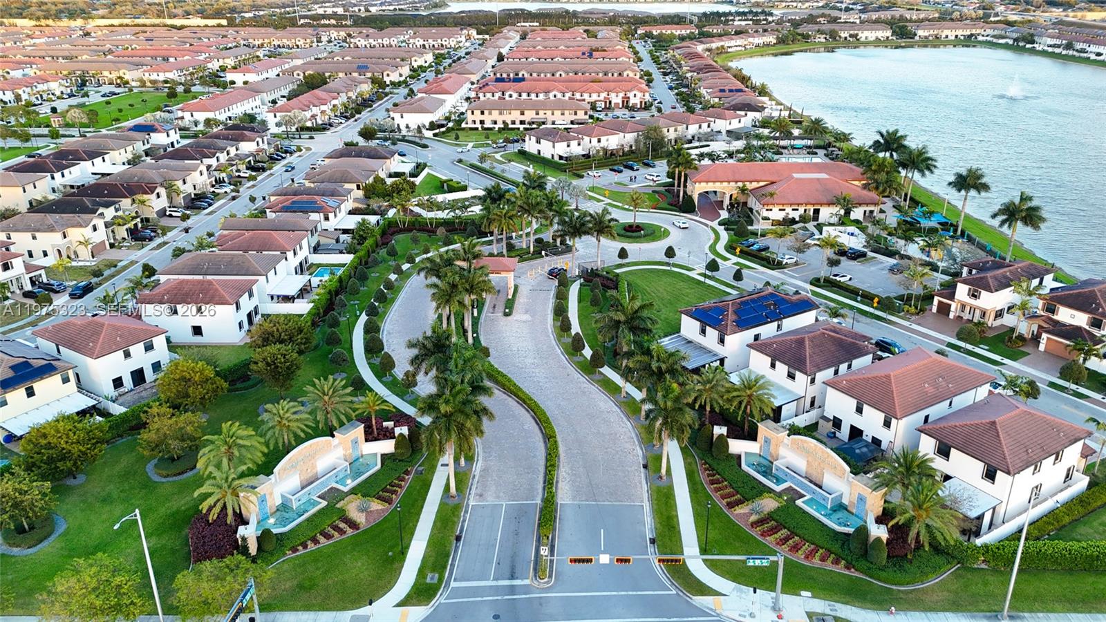 AQUABELLA SECTION ONE - Residential