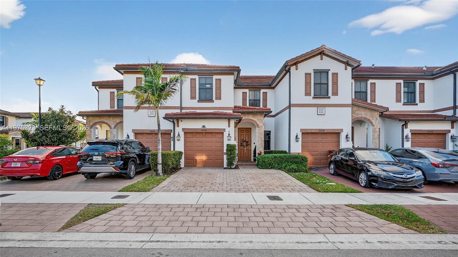 AQUABELLA SECTION ONE - Residential