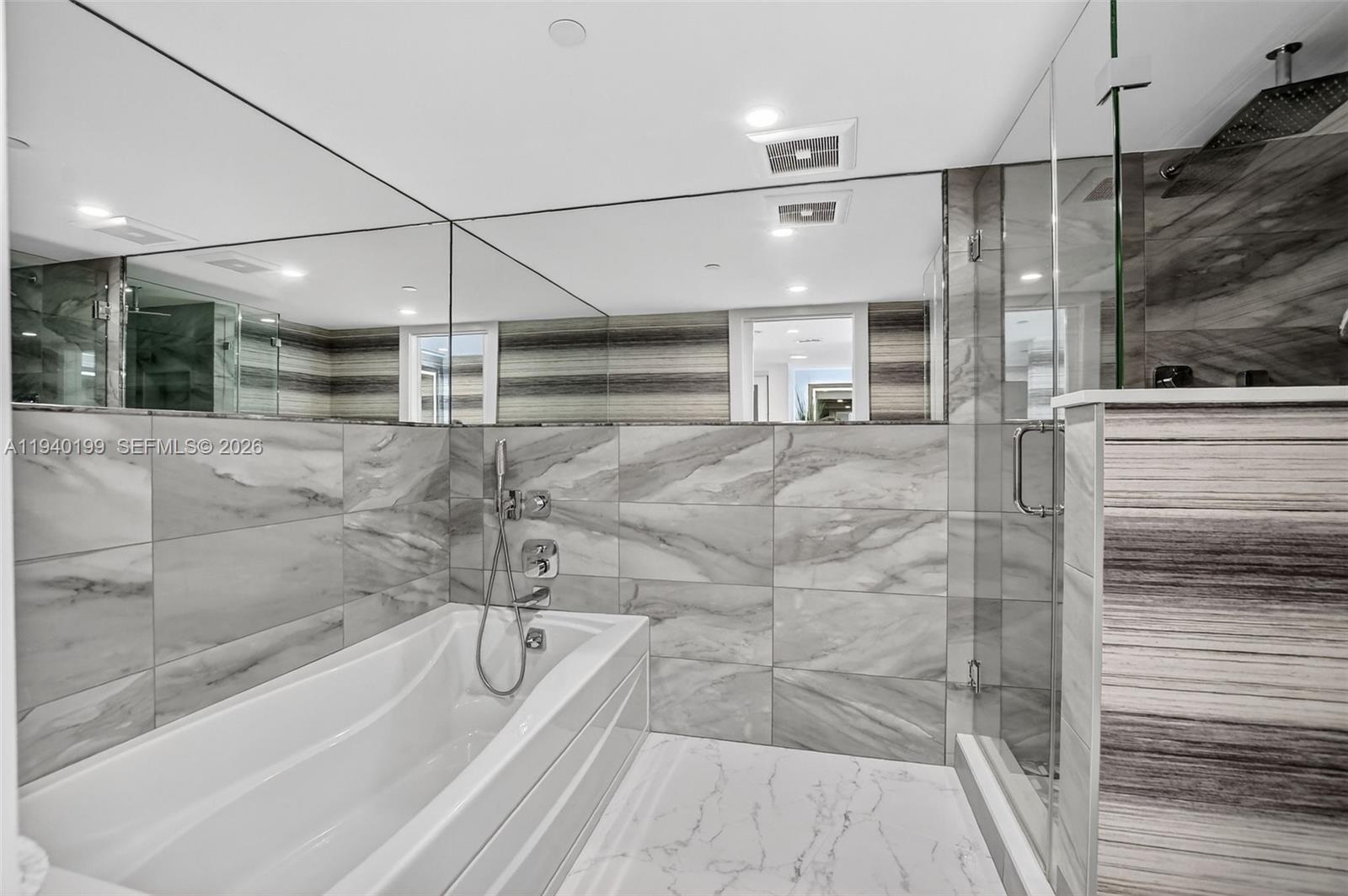 ADMIRALS WALK TOWER CONDO - Residential