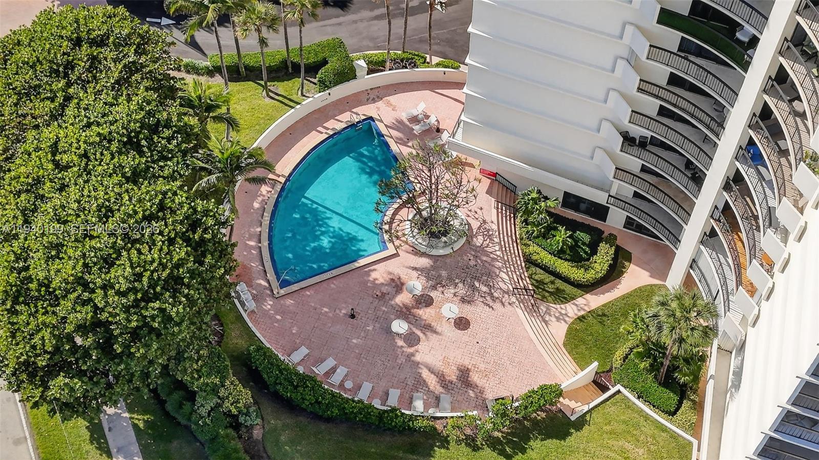 ADMIRALS WALK TOWER CONDO - Residential