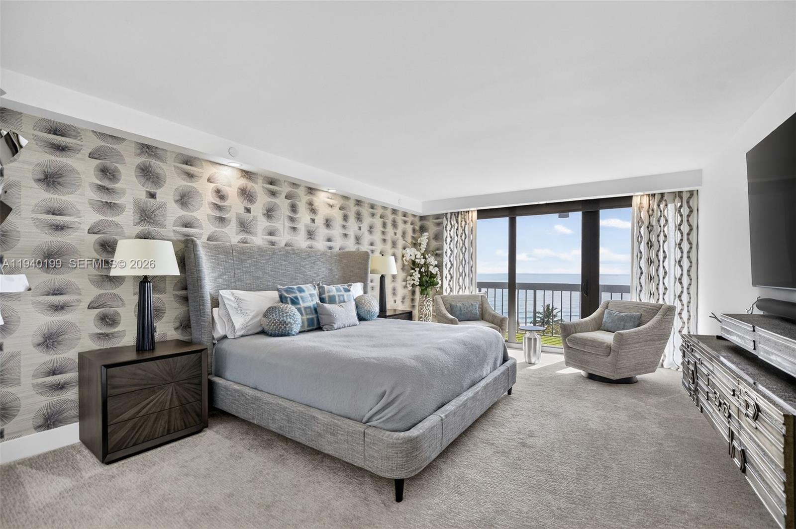 ADMIRALS WALK TOWER CONDO - Residential