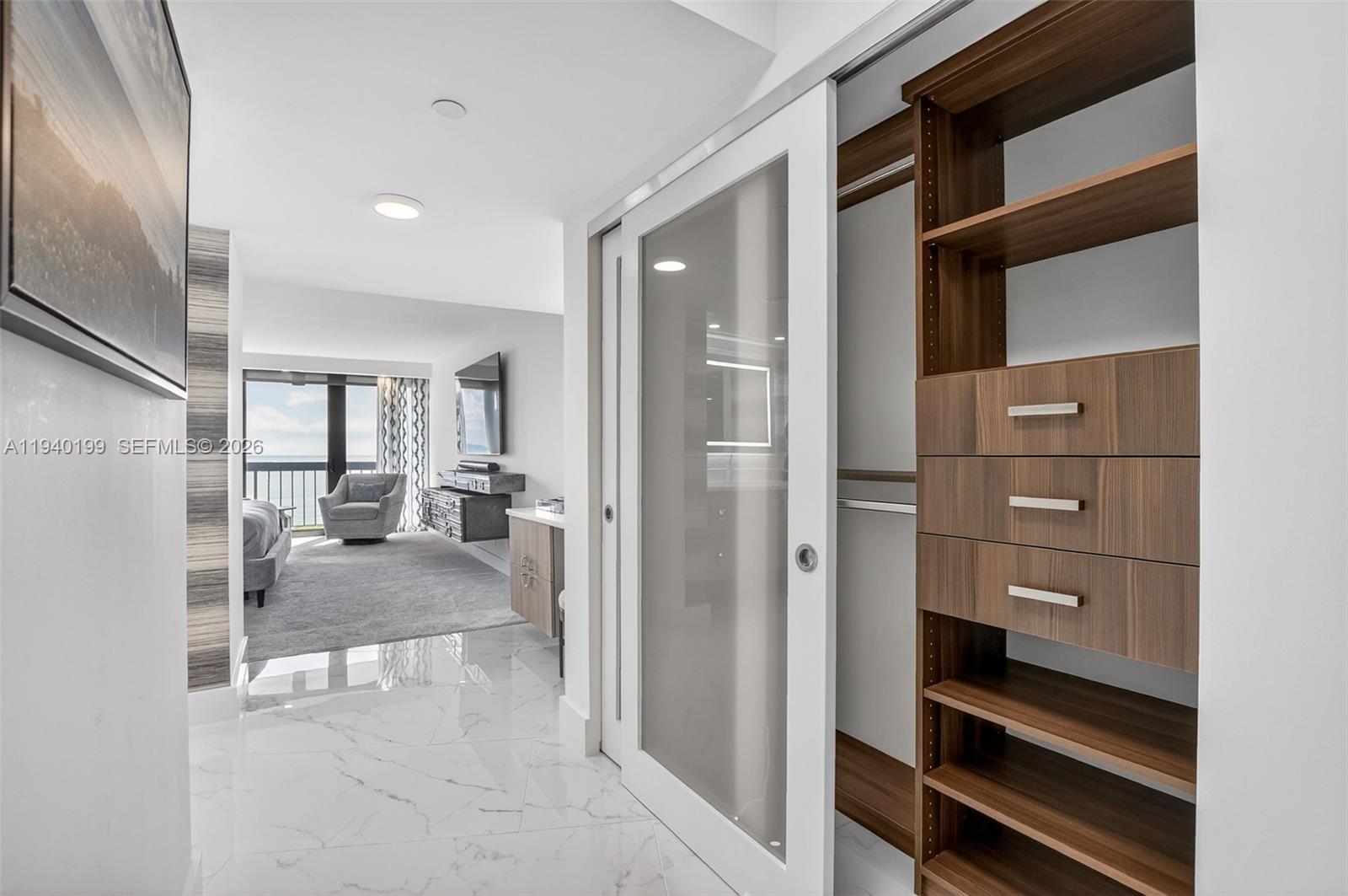 ADMIRALS WALK TOWER CONDO - Residential