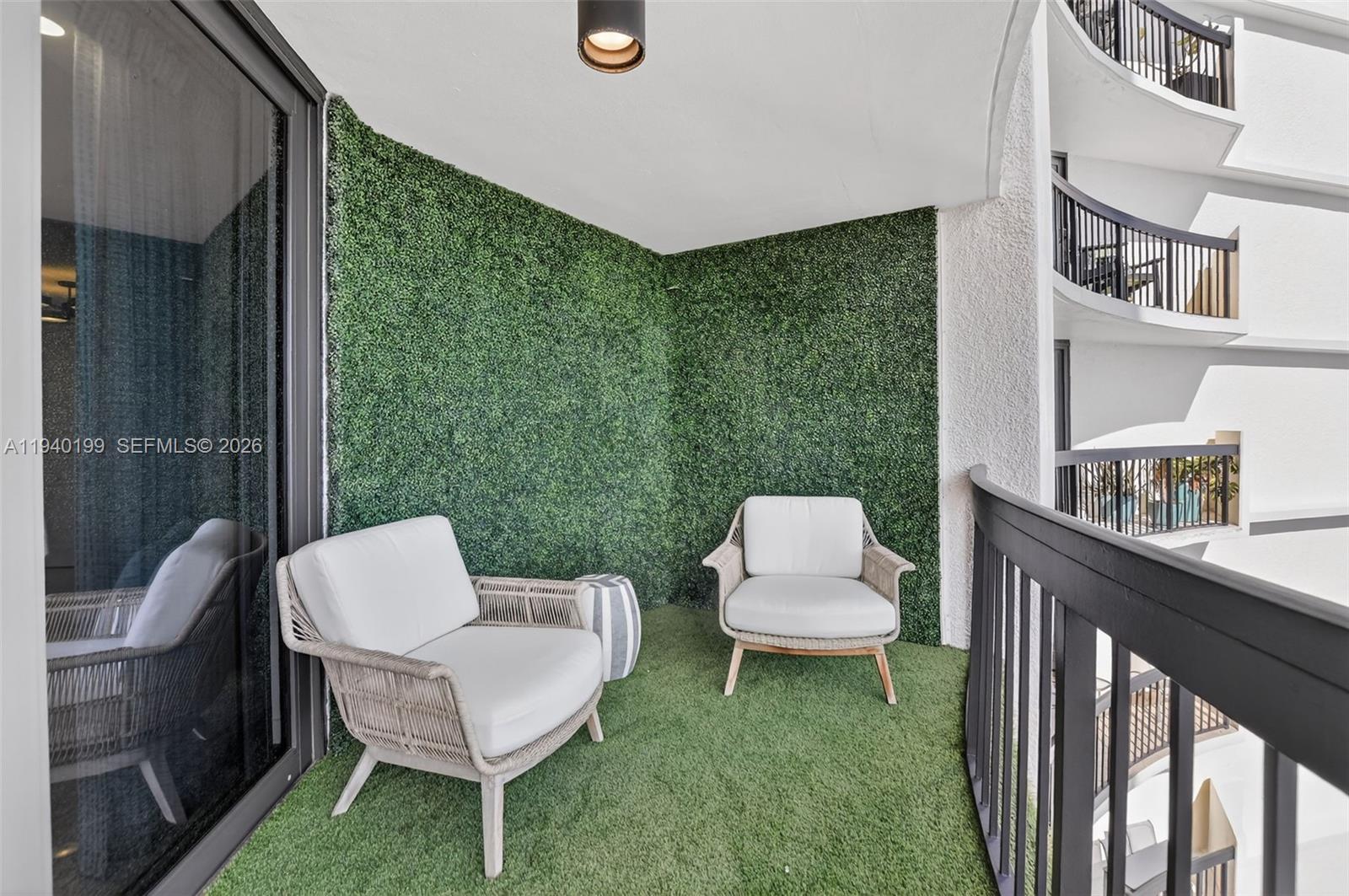 ADMIRALS WALK TOWER CONDO - Residential