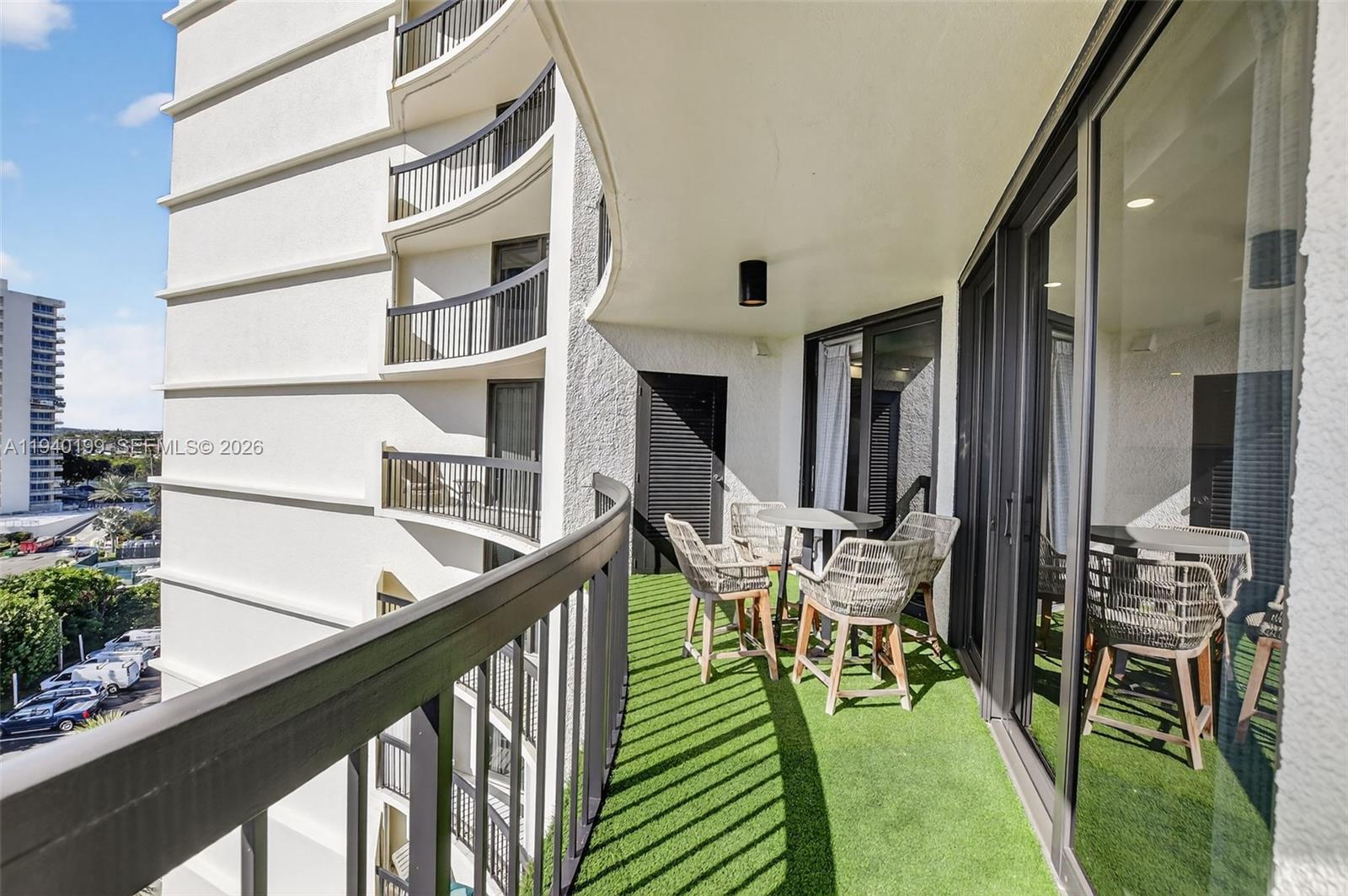 ADMIRALS WALK TOWER CONDO - Residential