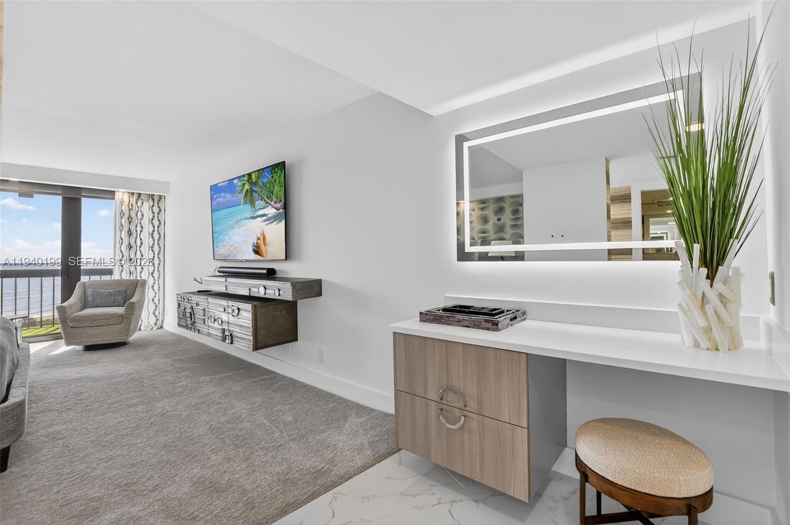 ADMIRALS WALK TOWER CONDO - Residential