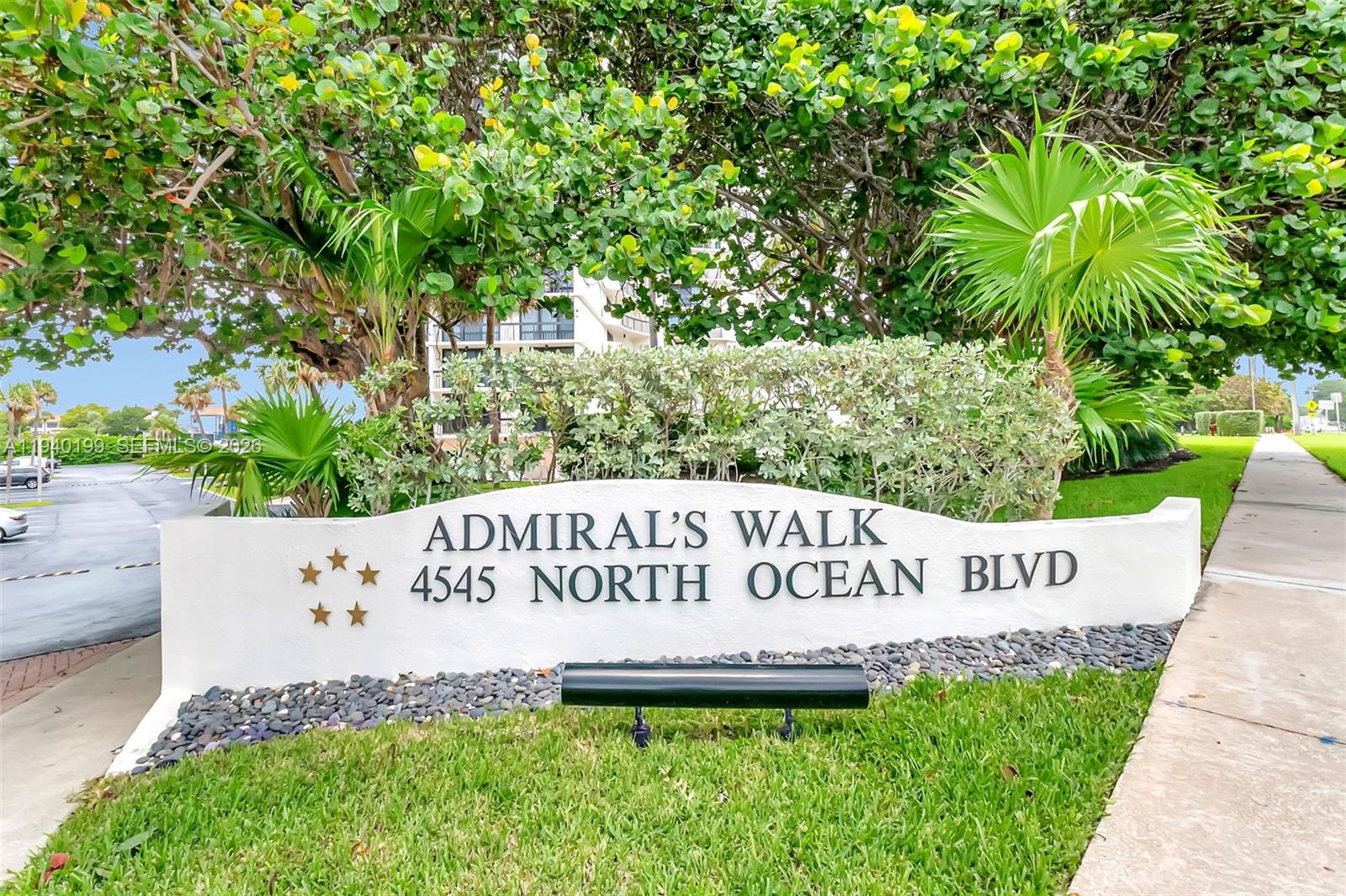 ADMIRALS WALK TOWER CONDO - Residential