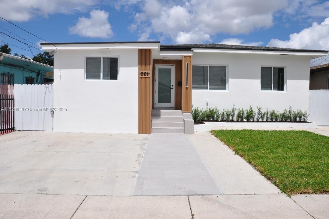 261 NW 46th Ave