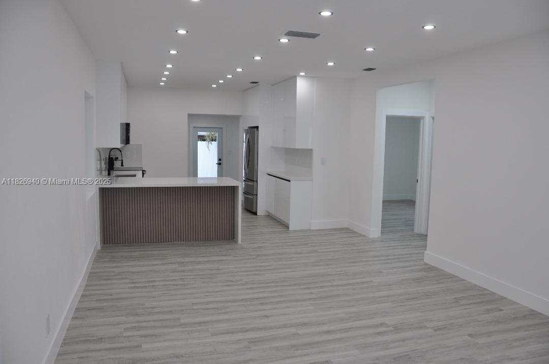 261 NW 46th Ave