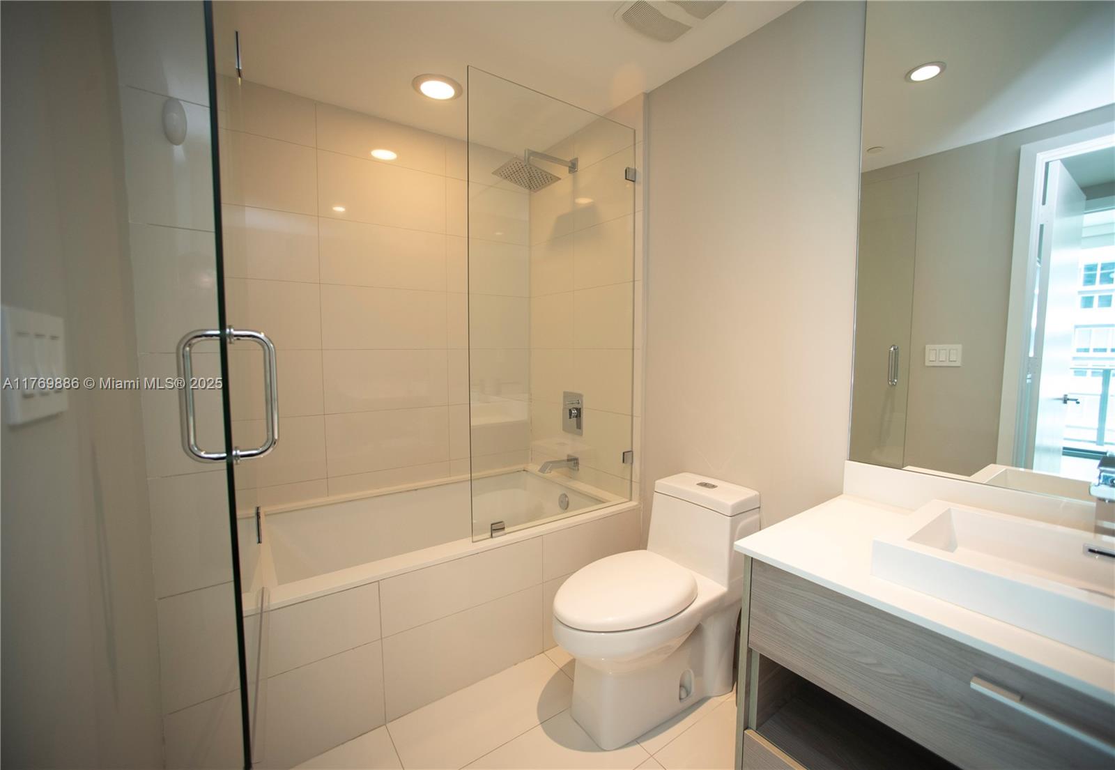 1300 S MIAMI AVENUE CONDO - Residential