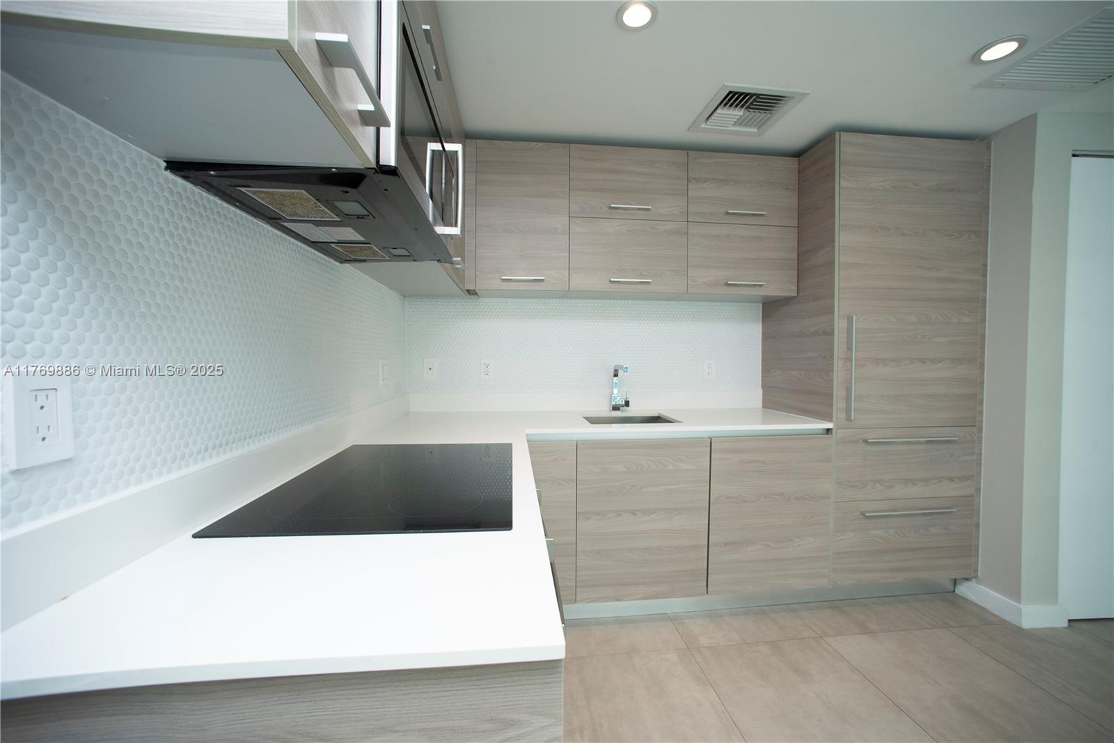 1300 S MIAMI AVENUE CONDO - Residential