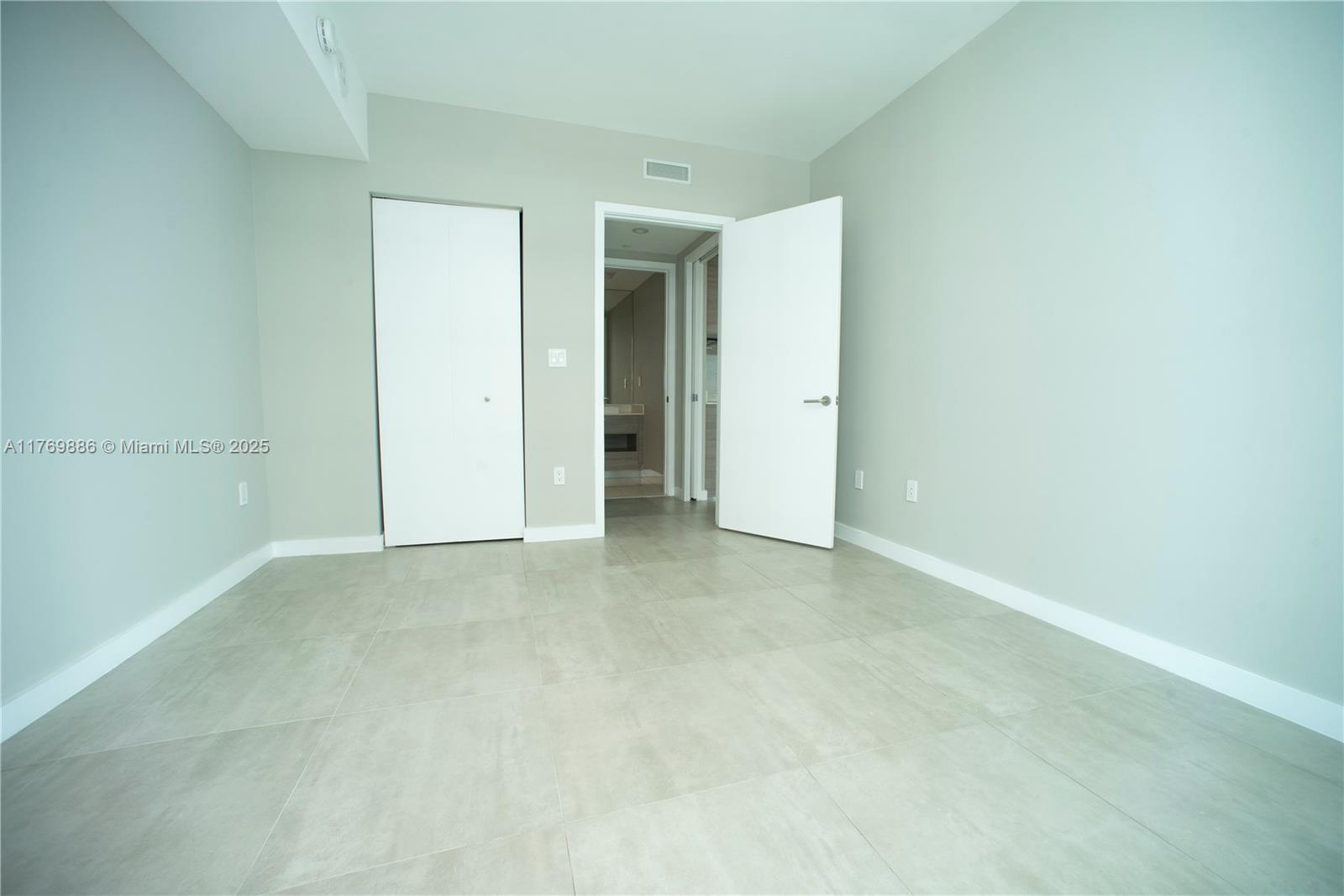 1300 S MIAMI AVENUE CONDO - Residential