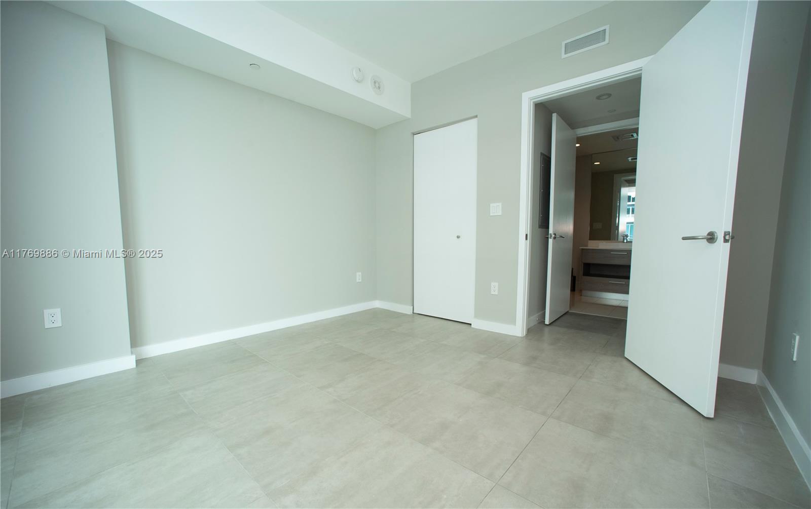 1300 S MIAMI AVENUE CONDO - Residential