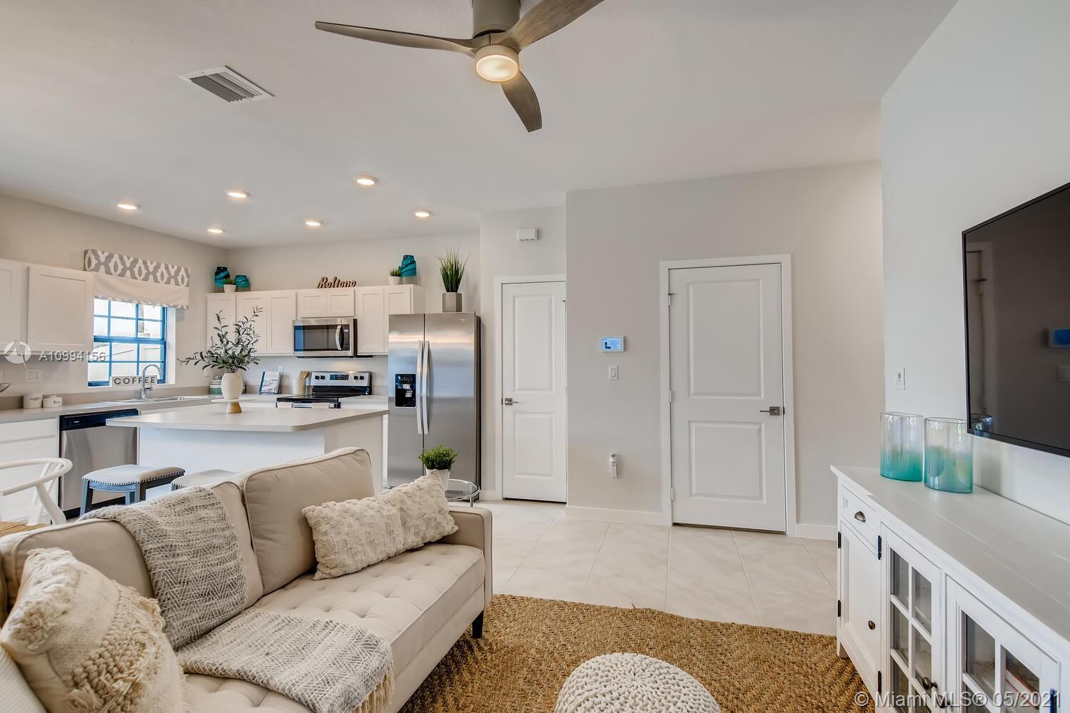 Regal Palm Square - Residential