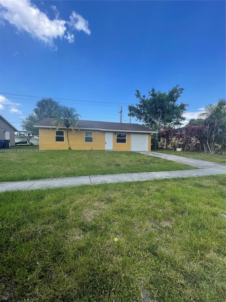 NORTH LAUDERDALE VILLAGE - Residential Lease