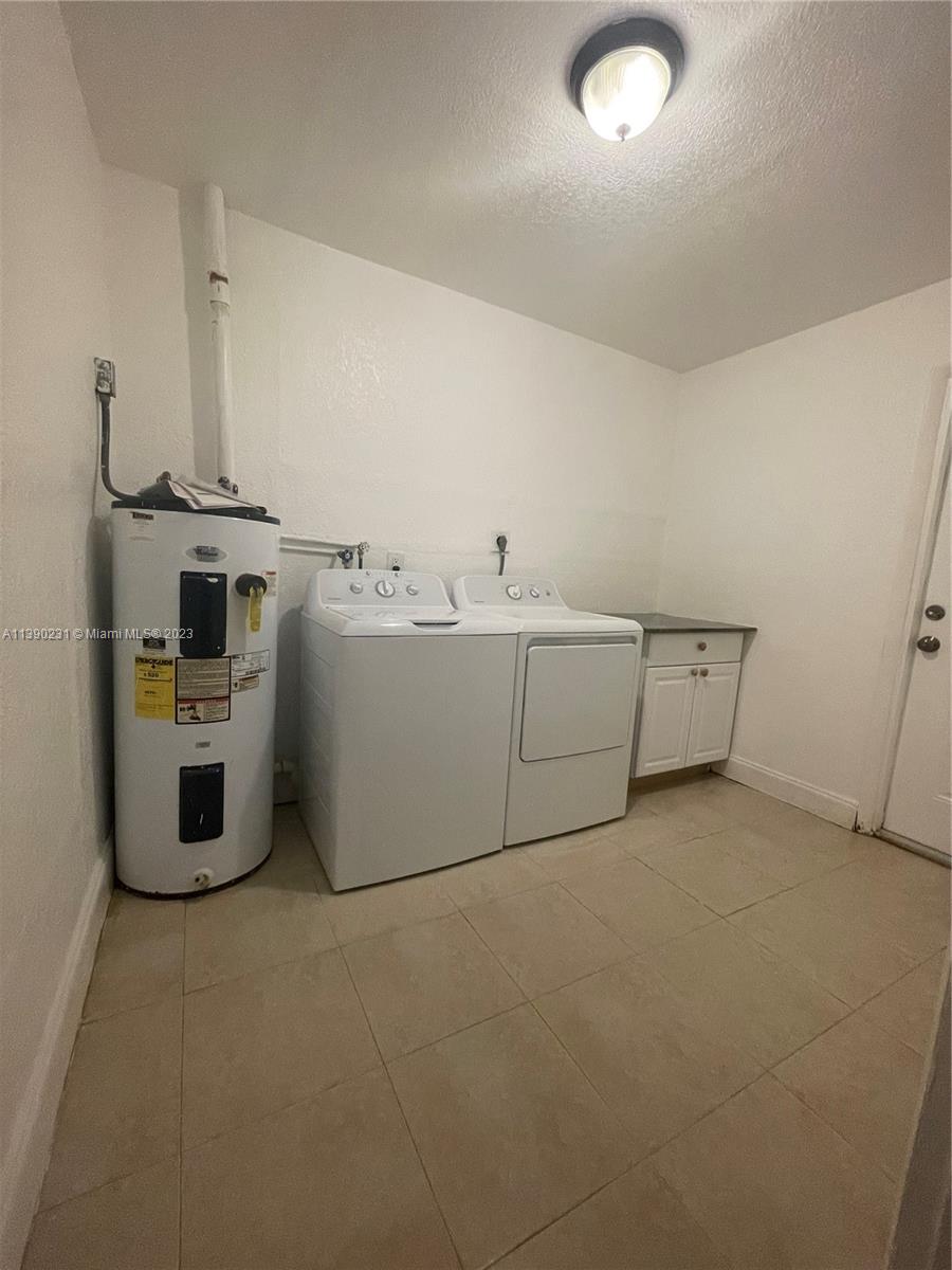 NORTH LAUDERDALE VILLAGE - Residential Lease