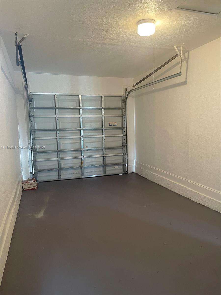 NORTH LAUDERDALE VILLAGE - Residential Lease