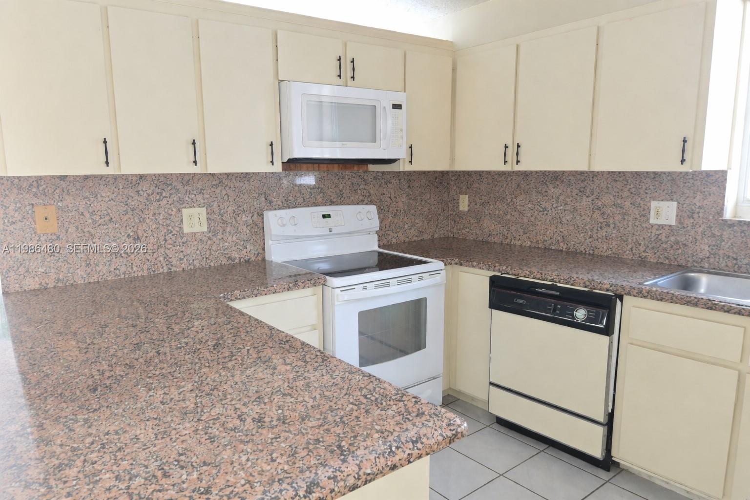 ALJURA SUB - Residential