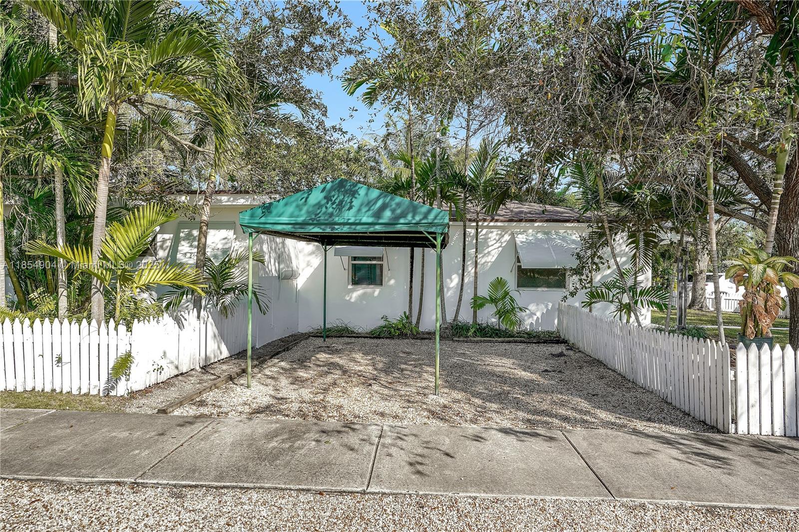 Discover your new home in South Miami! This charming 3-bedroom, 1-bath duplex unit offers the best of both worlds—separate entry and outdoor space, yet budget-friendly and low-maintenance. Relax in your light and airy living room, whip up meals in your cozy kitchen, or unwind outdoors in your own front yard space. Located in one of Miami-Dade’s most sought-after neighborhoods, you’re just minutes from shopping, dining, parks, and top schools. A must-see for anyone seeking comfort, convenience, and style in South Miami.