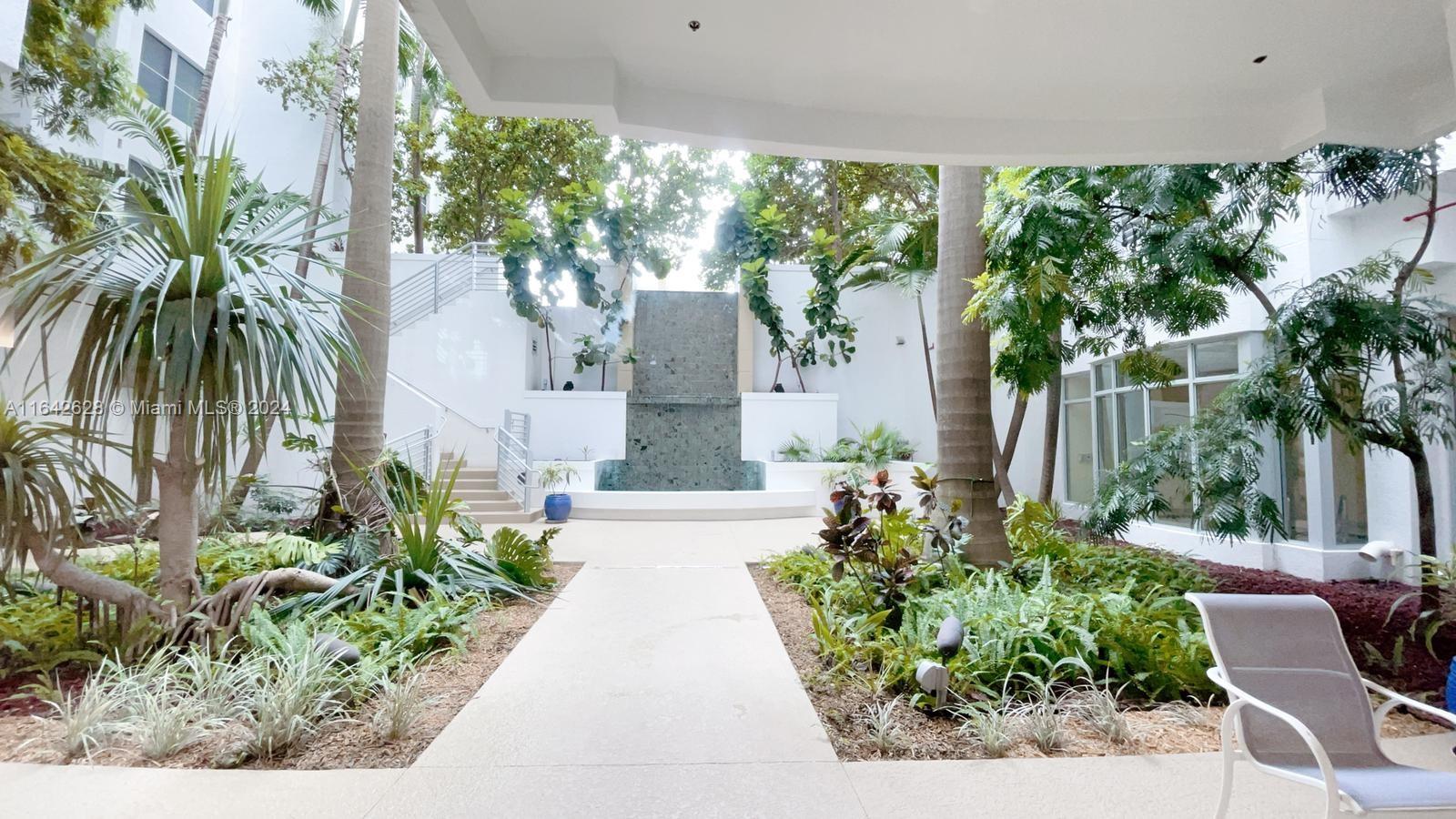 RADIUS CONDO - Residential Lease