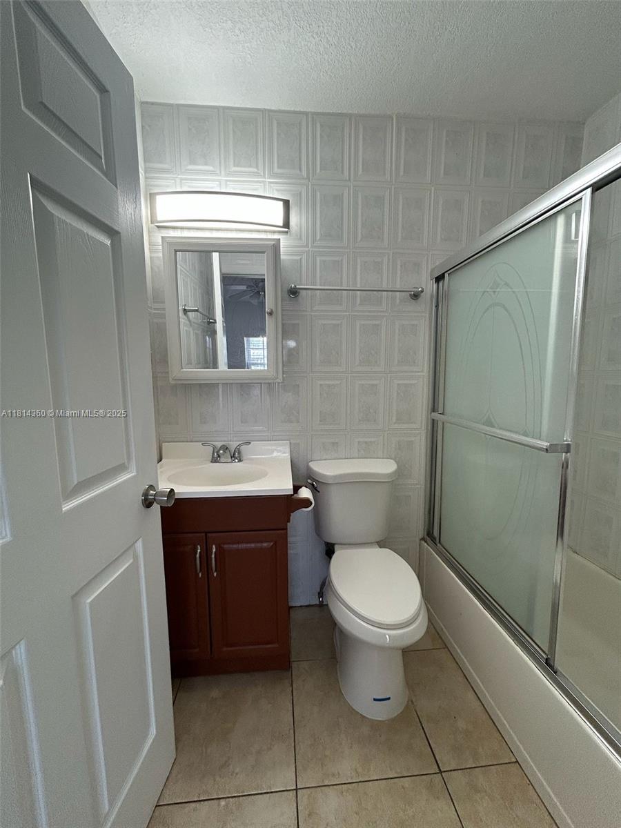 BIRD ROAD HIGHLANDS - Residential Lease
