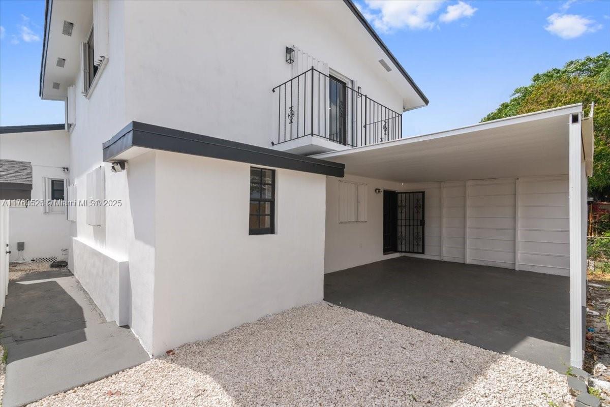 Rental Property at 1409 Nw 44th St B, Miami, Broward County, Florida - Bedrooms: 4 
Bathrooms: 2  - $3,300 MO.