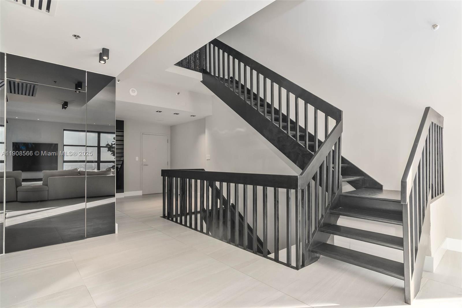 DELVISTA TOWERS CONDO - Residential Lease