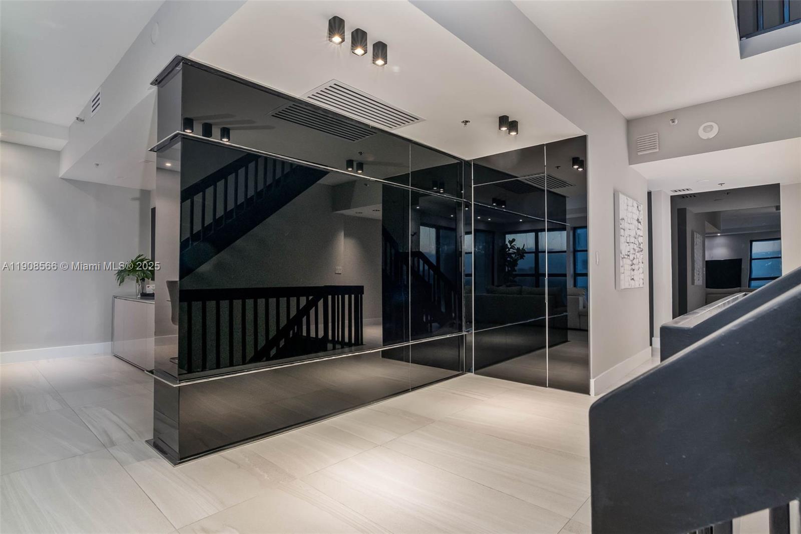 DELVISTA TOWERS CONDO - Residential Lease