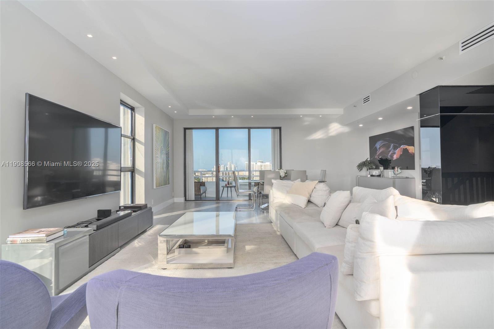 DELVISTA TOWERS CONDO - Residential Lease