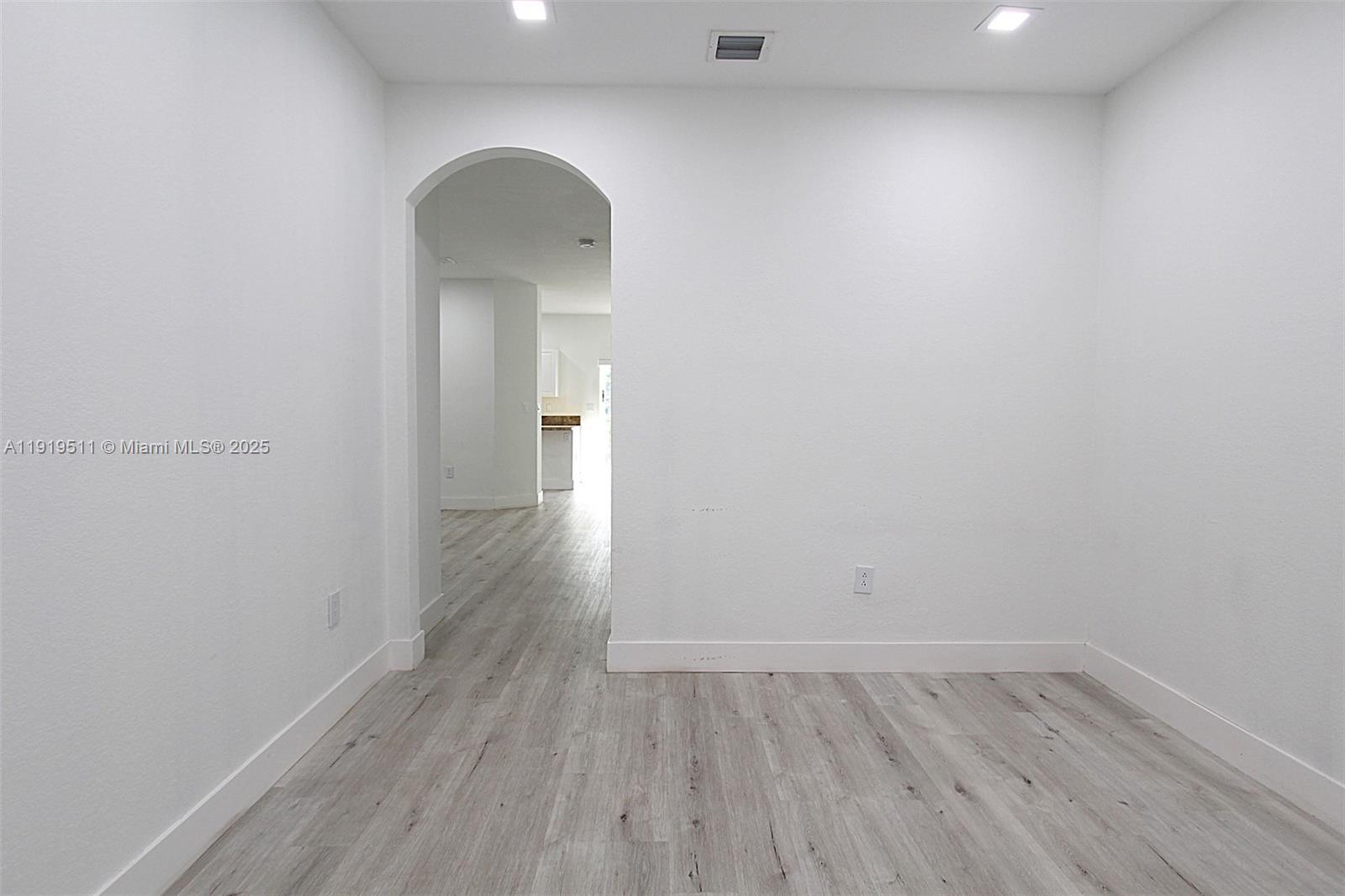 LAKES BY THE BAY CEE - Residential Lease