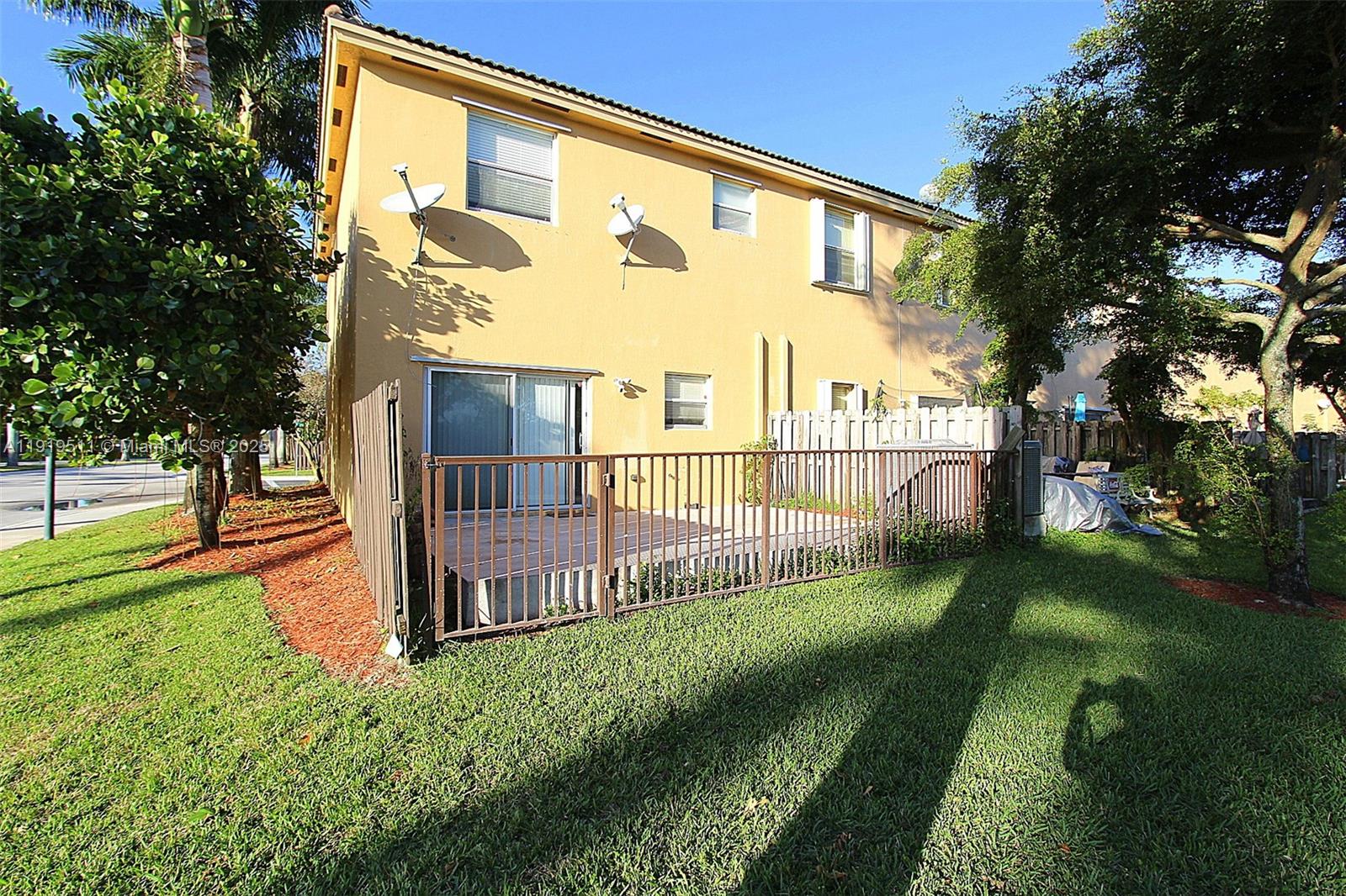 LAKES BY THE BAY CEE - Residential Lease