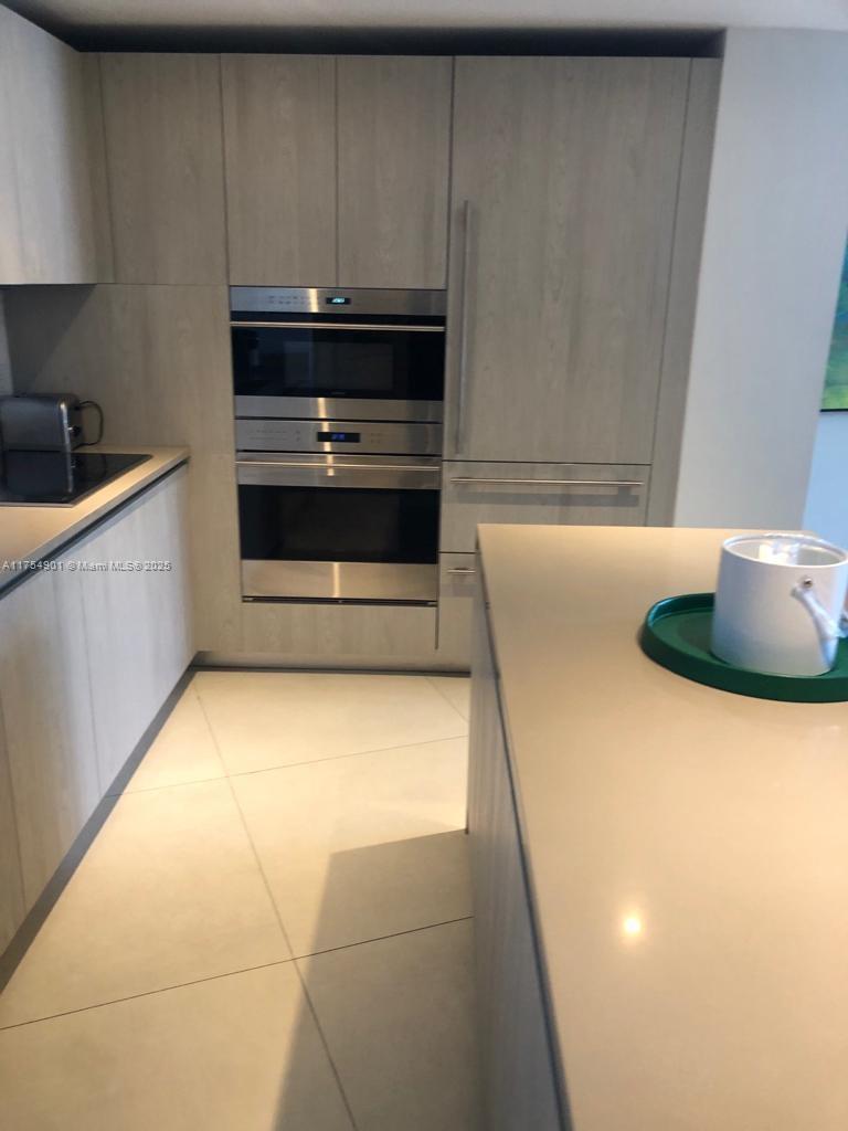 4111 SOUTH OCEAN DRIVE CO - Residential