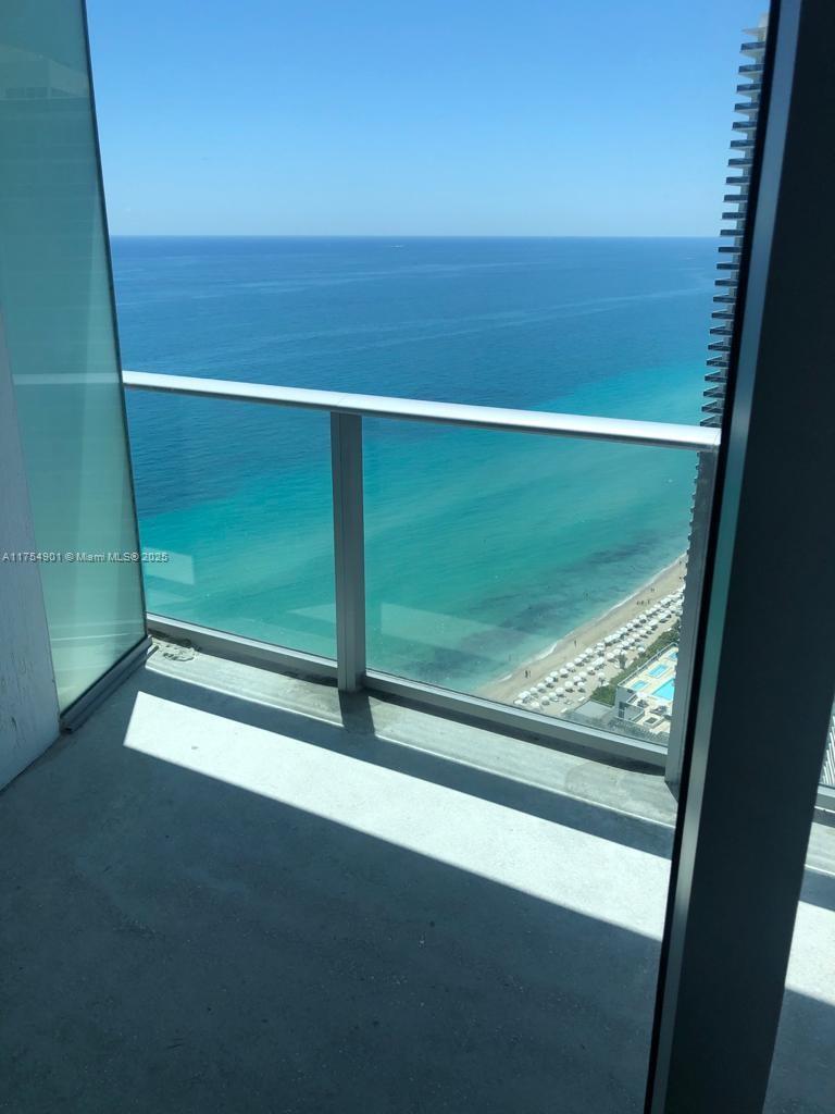 4111 SOUTH OCEAN DRIVE CO - Residential