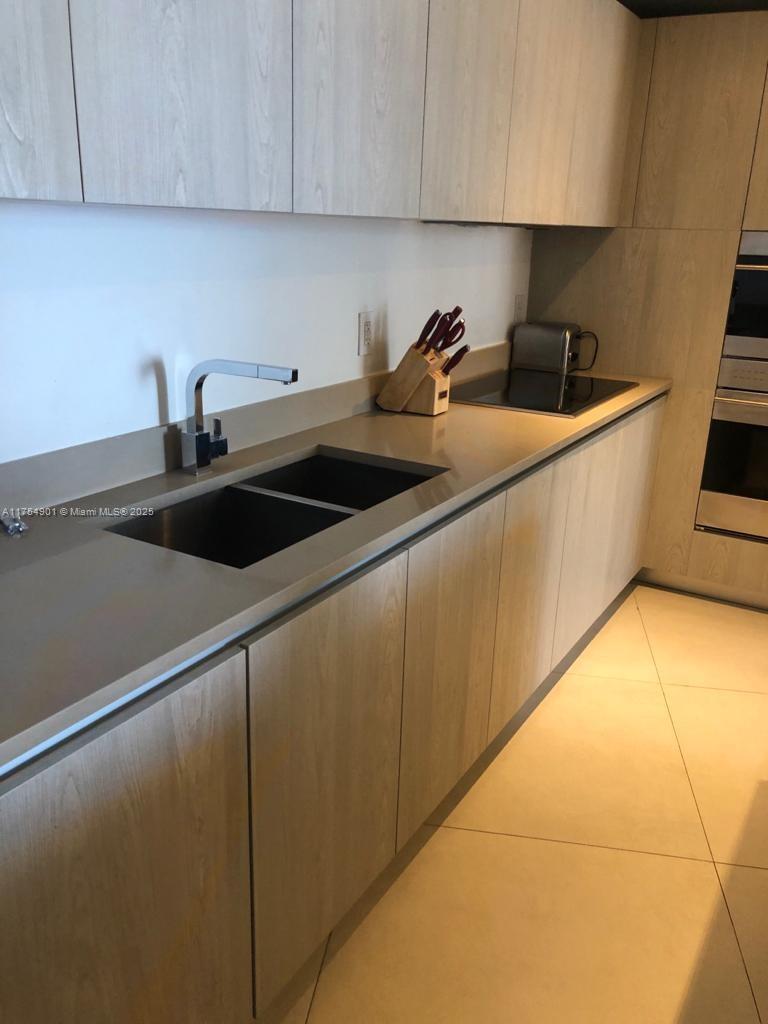 4111 SOUTH OCEAN DRIVE CO - Residential