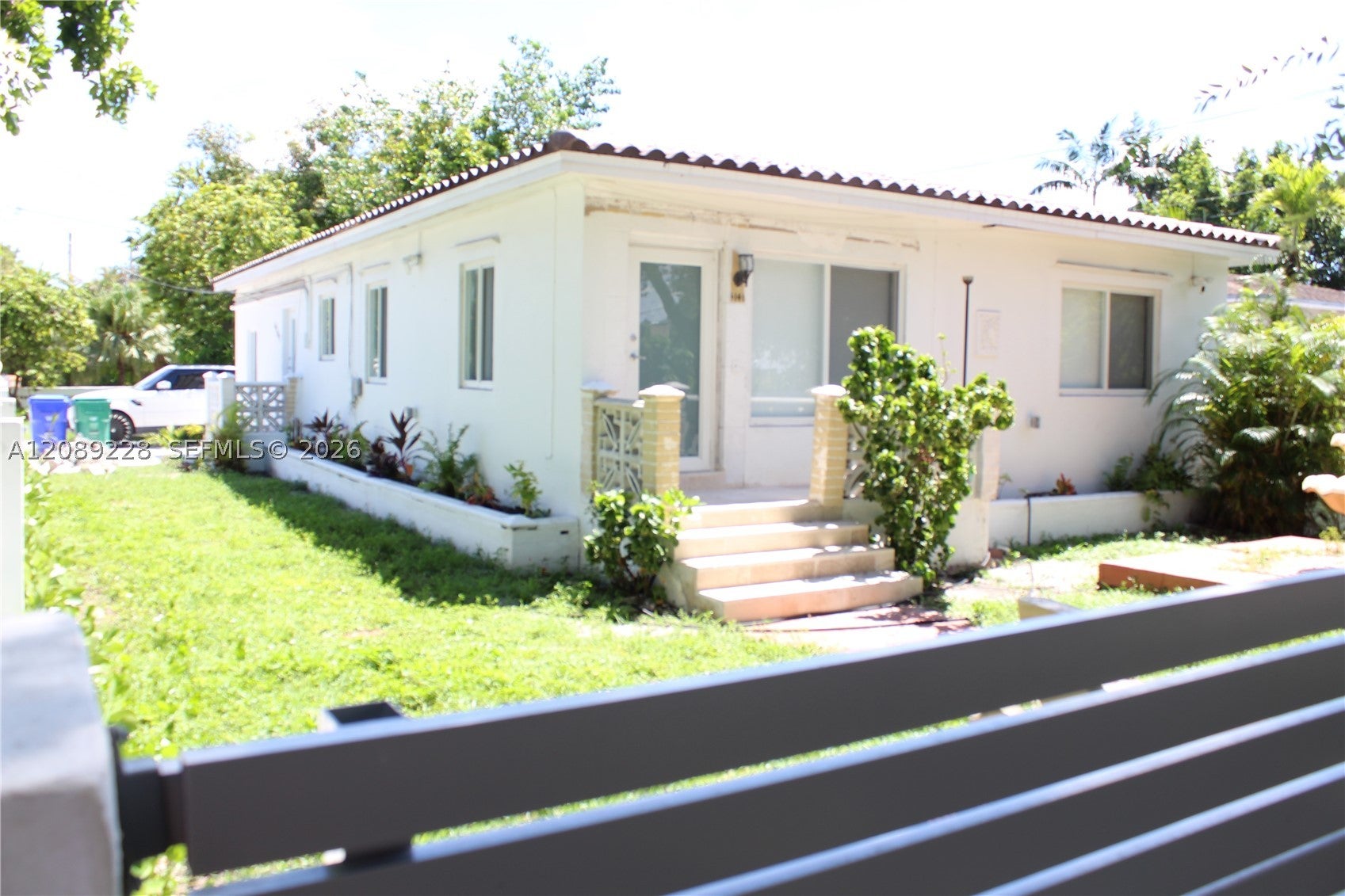 View photos, virtual tours, details... 4141 NW 5th Ave