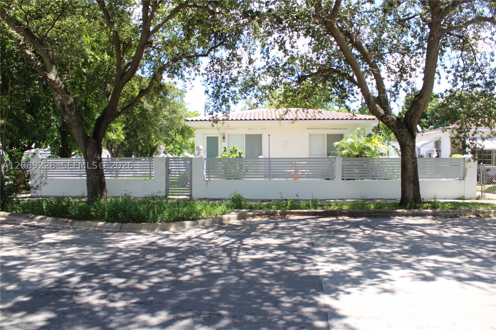 View photos, virtual tours, details... 4141 NW 5th Ave
