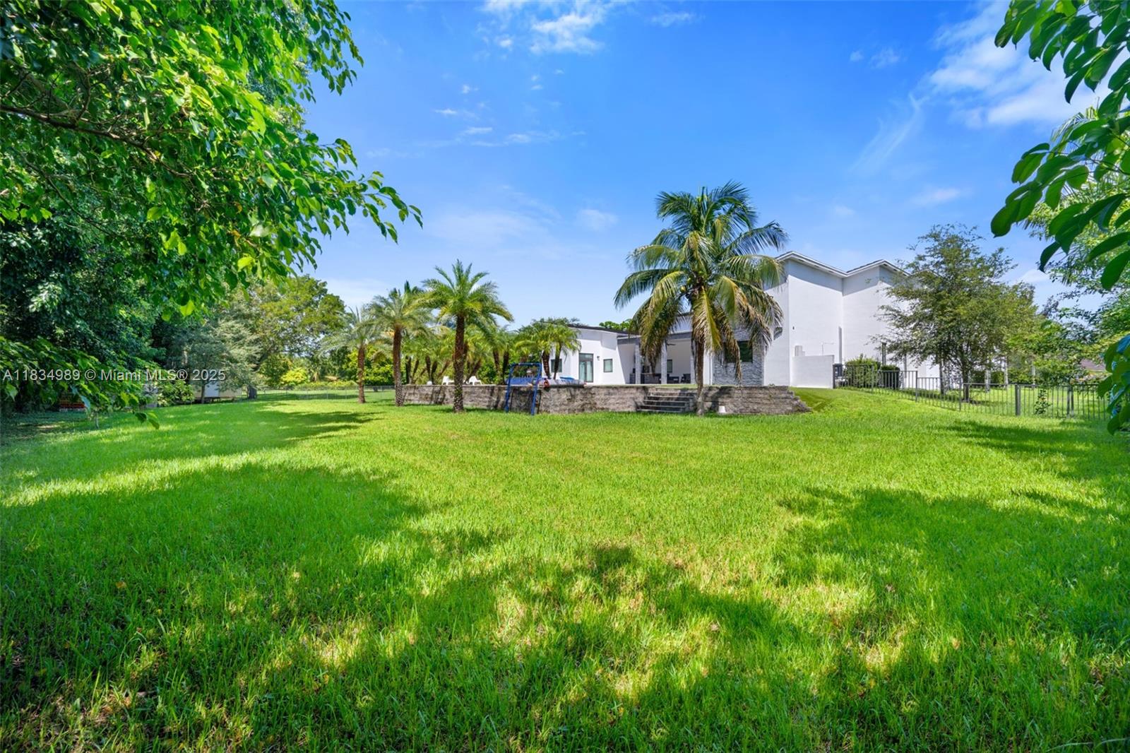 FLA FRUIT LANDS CO - Residential