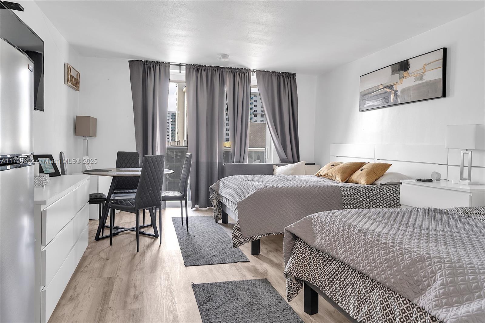 THE AVENTURA BEACH CLUB C - Residential