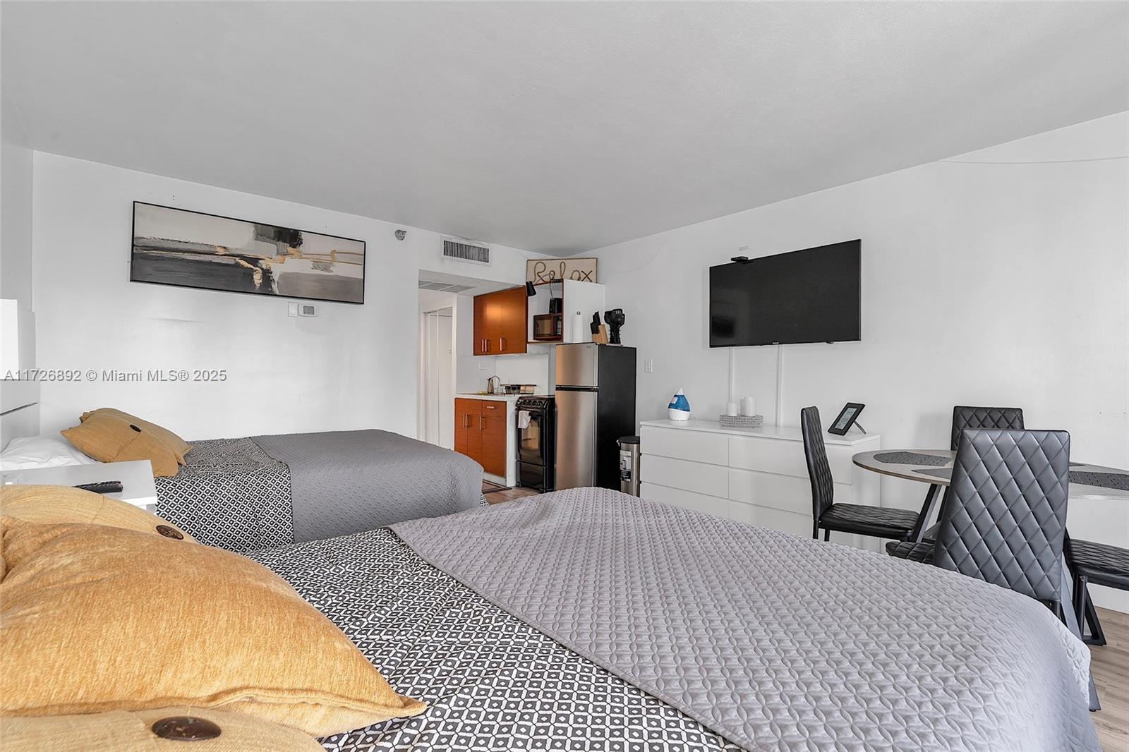 THE AVENTURA BEACH CLUB C - Residential