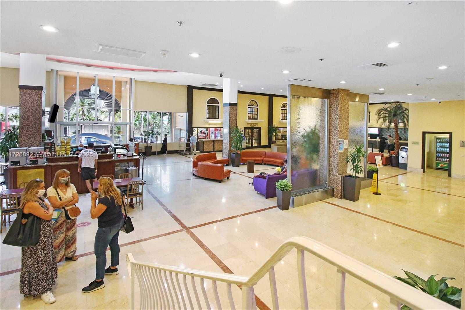 THE AVENTURA BEACH CLUB C - Residential