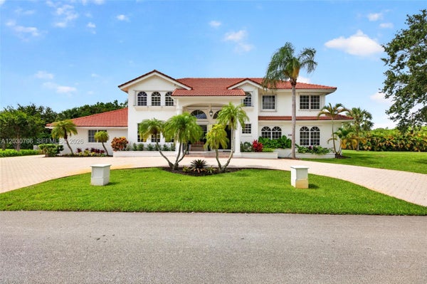 12360 SW 1ST ST, PLANTATION, FL 33325 - Image 37ca113e89d8f4c3bf6973da77f67e01/3970131302
