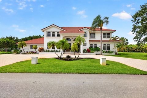 Photo of 12360 SW 1st St, Plantation, FL 33325 (MLS # A12030796)