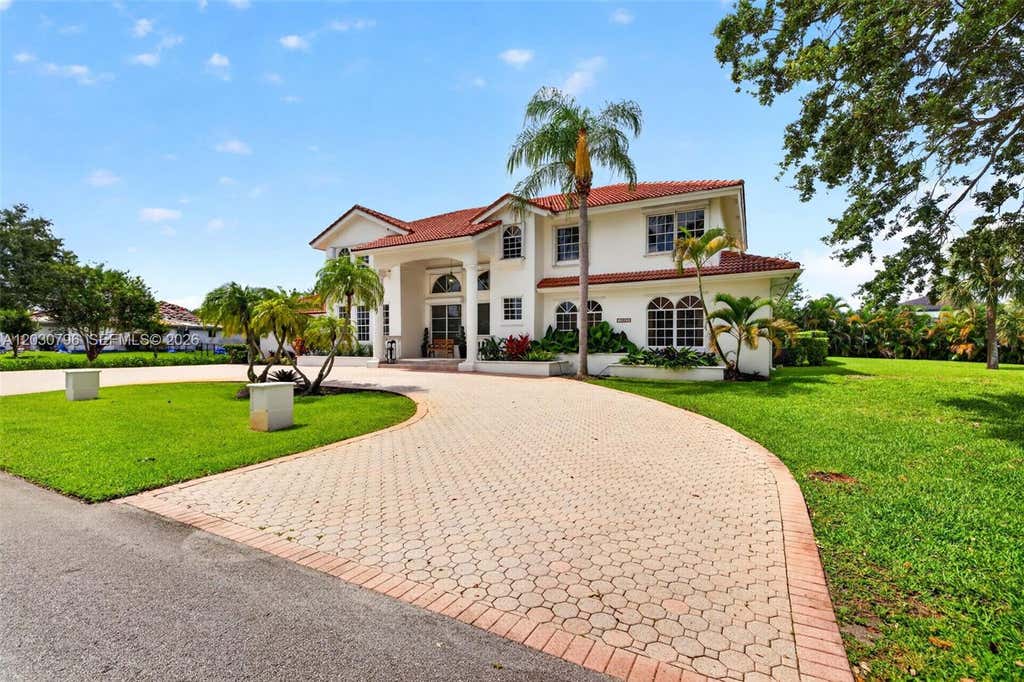 Photo of 12360 SW 1st St, Plantation, FL 33325 (MLS # A12030796)