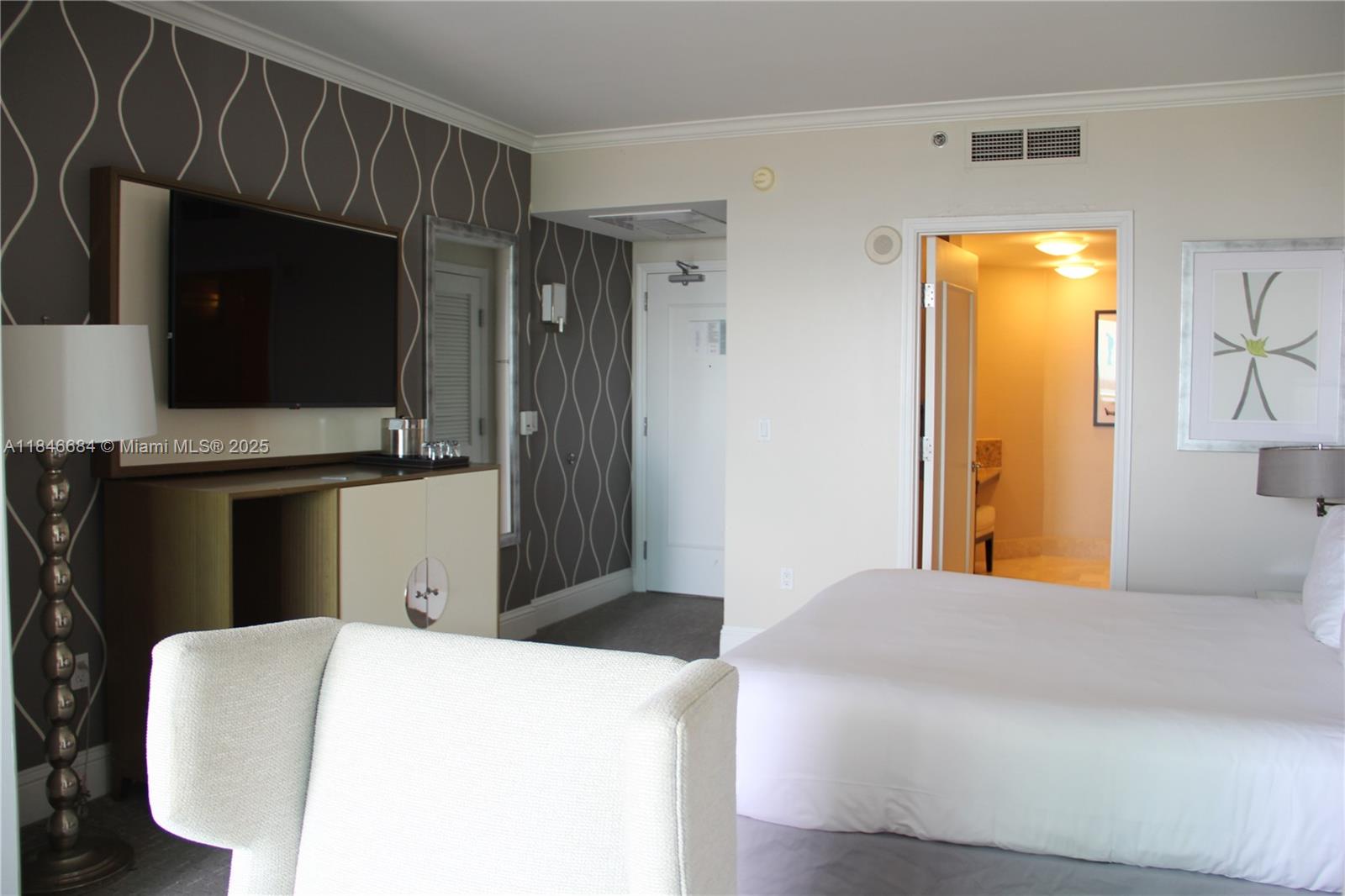 FONTAINEBLEAU II CONDO - Residential