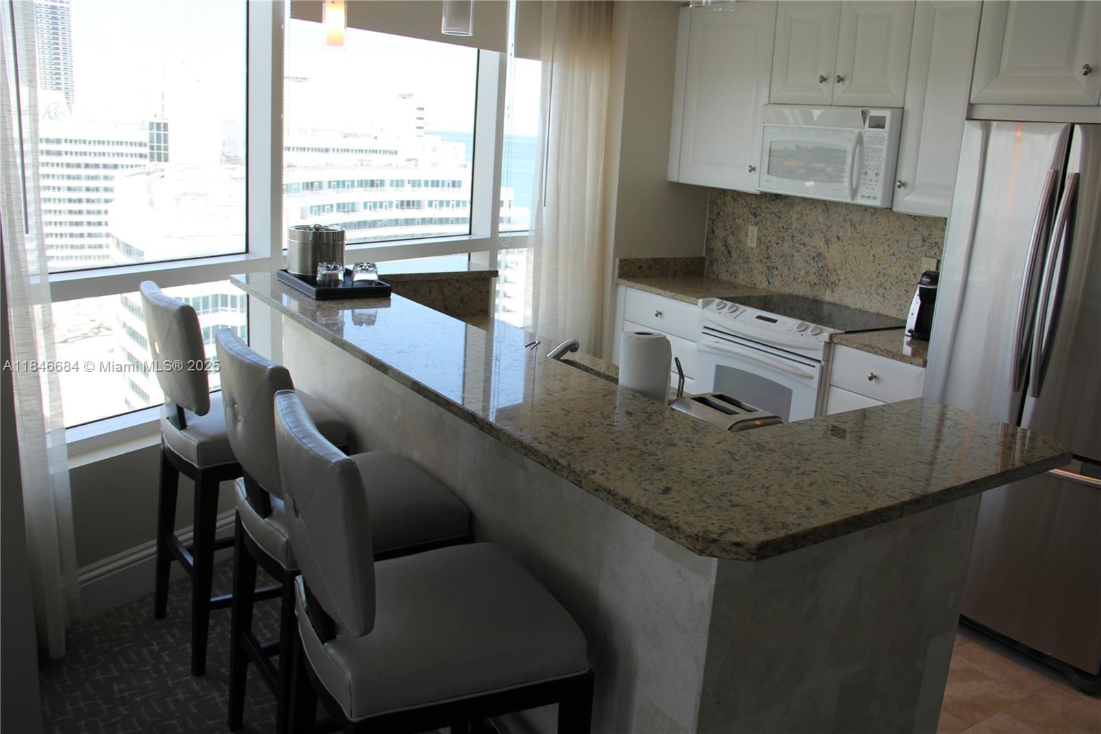 FONTAINEBLEAU II CONDO - Residential