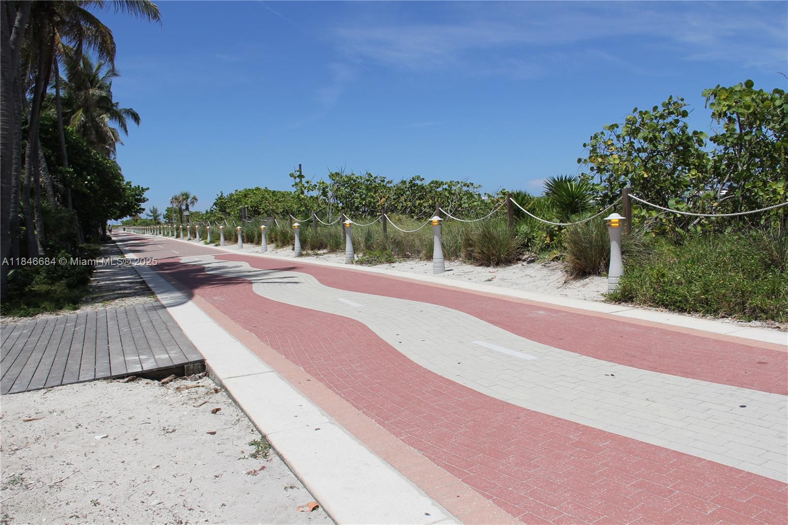 FONTAINEBLEAU II CONDO - Residential