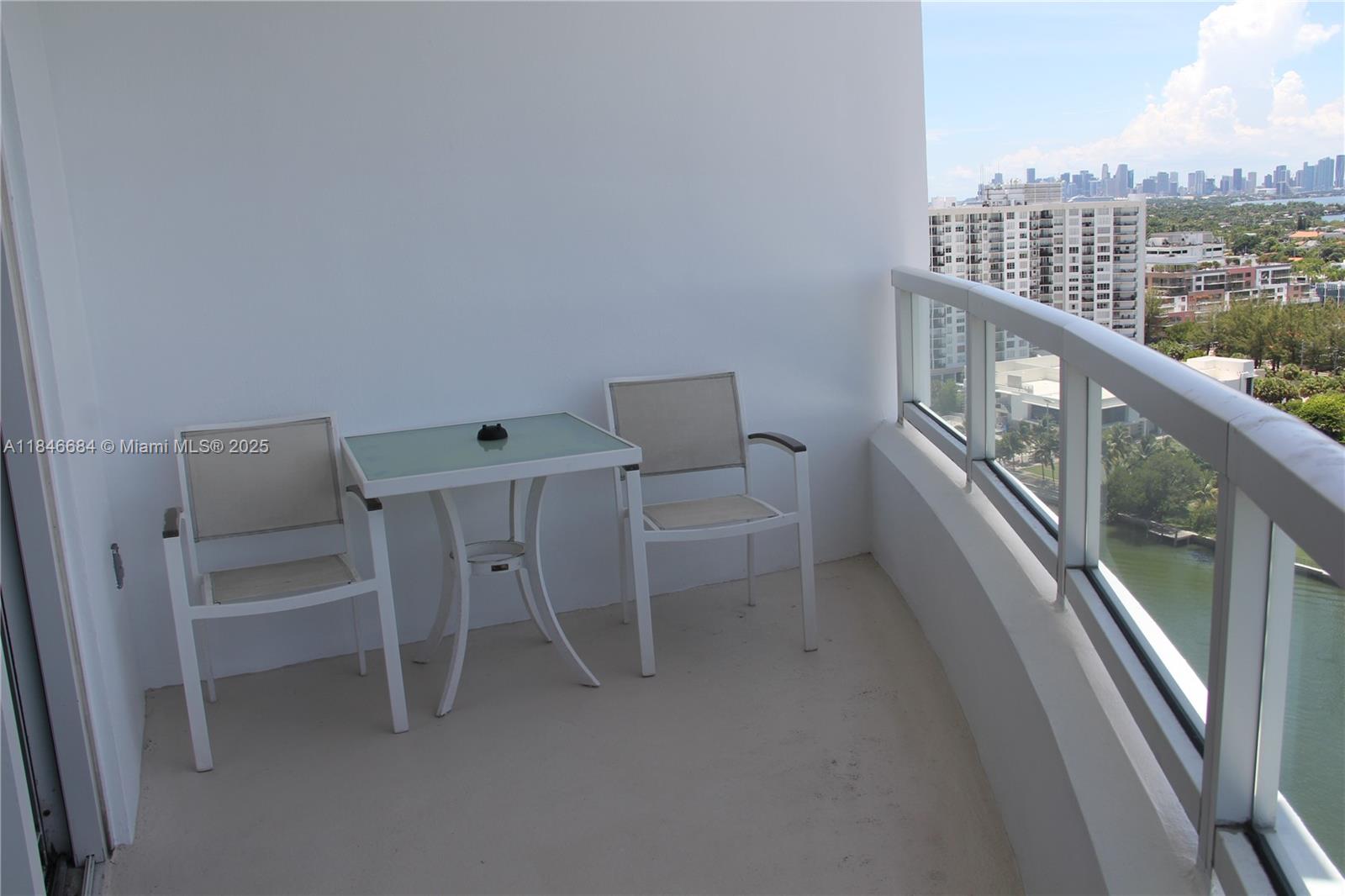 FONTAINEBLEAU II CONDO - Residential